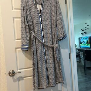 Elegant Blue and White Patterned Dress